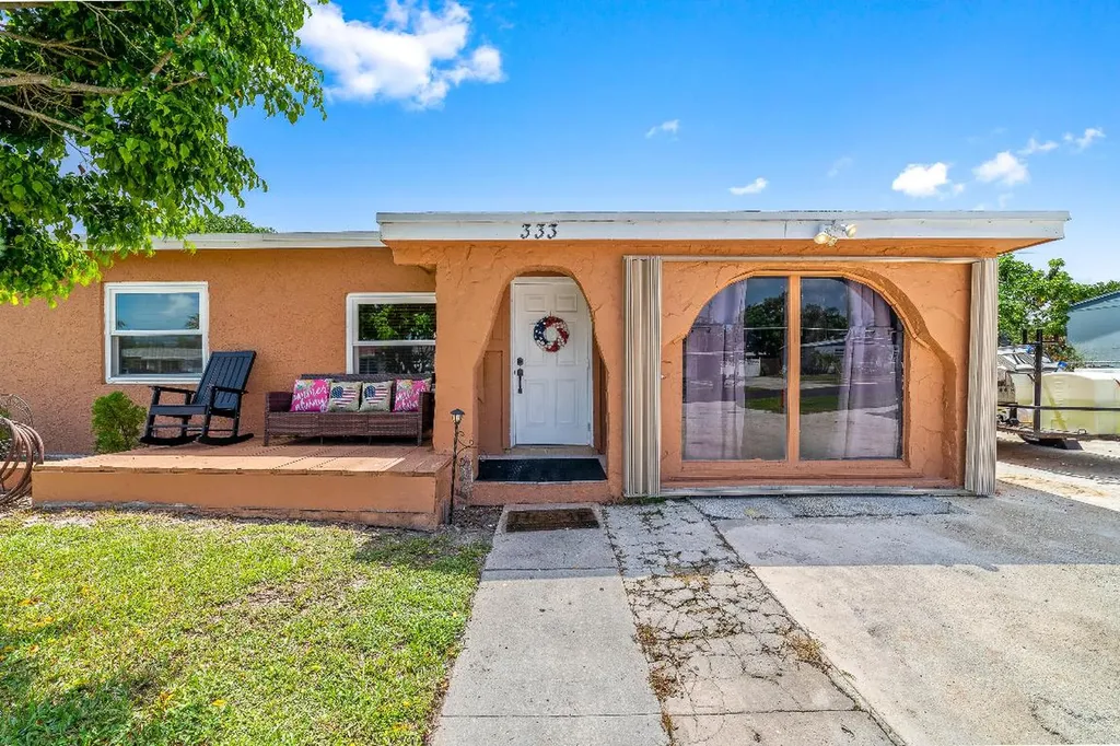 333 Mid Pines Road Palm Springs FL 33461