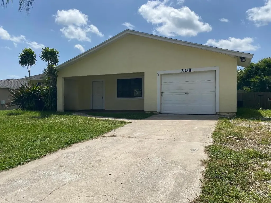 208 SE Eyerly Avenue Port St Lucie FL 34983