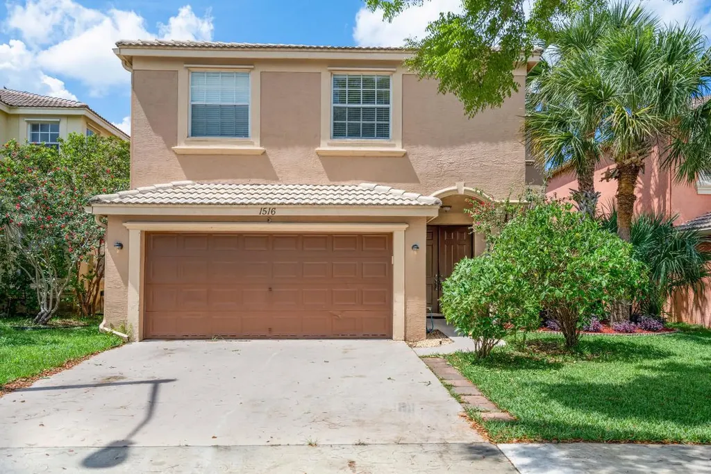 1516 Running Oak Lane Royal Palm Beach FL 33411
