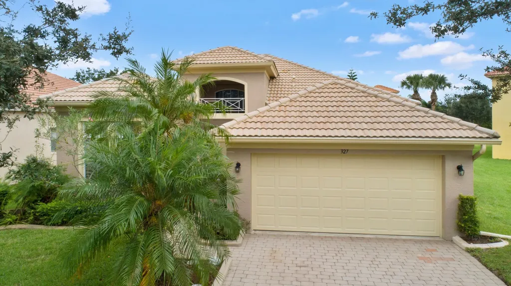 327 NW Stratford Lane Port St Lucie FL 34983