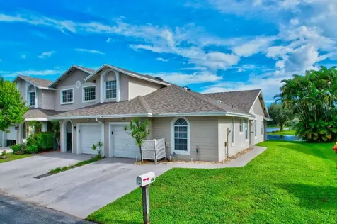 14 Desford Lane Boynton Beach FL 33426