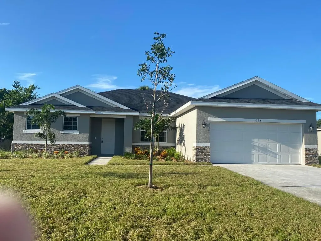 1094 SW London Lane Port St Lucie FL 34953