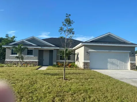 1094 SW London Lane Port St Lucie FL 34953