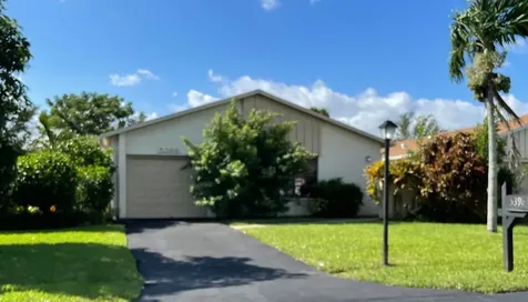5398 Mirror Lakes Boulevard Boynton Beach FL 33472