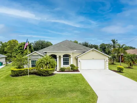 5336 NW Clark Avenue Port St Lucie FL 34983