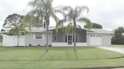 728 SE Arton Lane Port St Lucie FL 34983