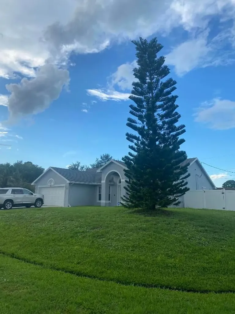 601 SW Prado Avenue Port St Lucie FL 34983