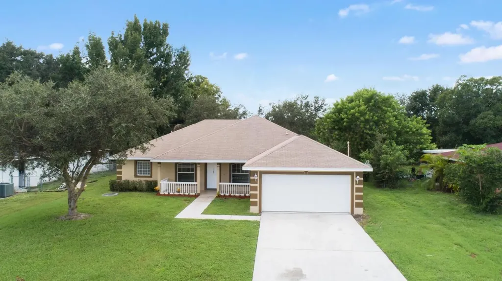 1192 SE Sabina Lane Port St Lucie FL 34983
