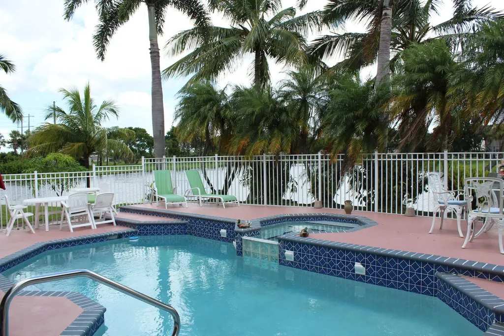 1823 Oak Berry Circle Wellington FL 33414