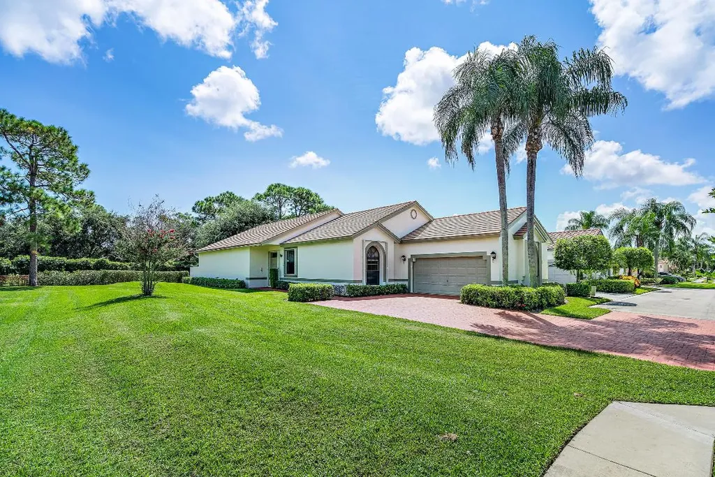 10364 Lexington Circle S Boynton Beach FL 33436