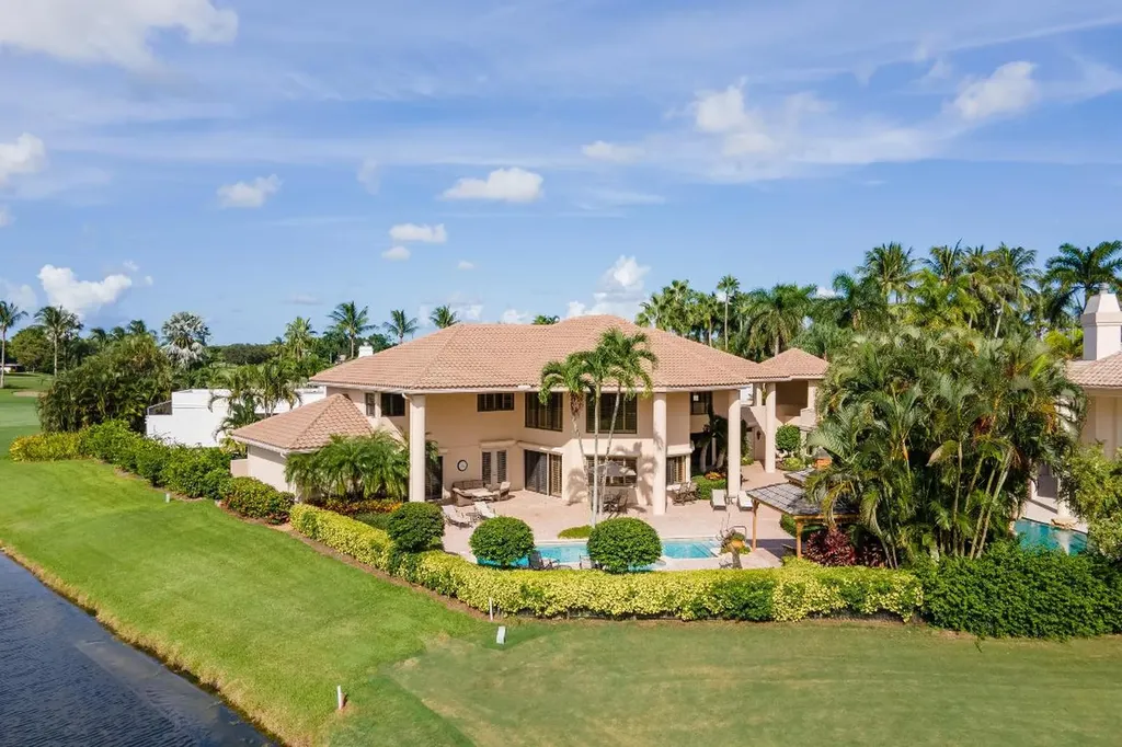 17125 Royal Cove Way Boca Raton FL 33496