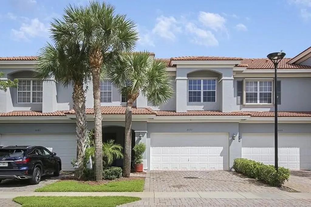2177 SW Cape Cod Drive Port St Lucie FL 34953