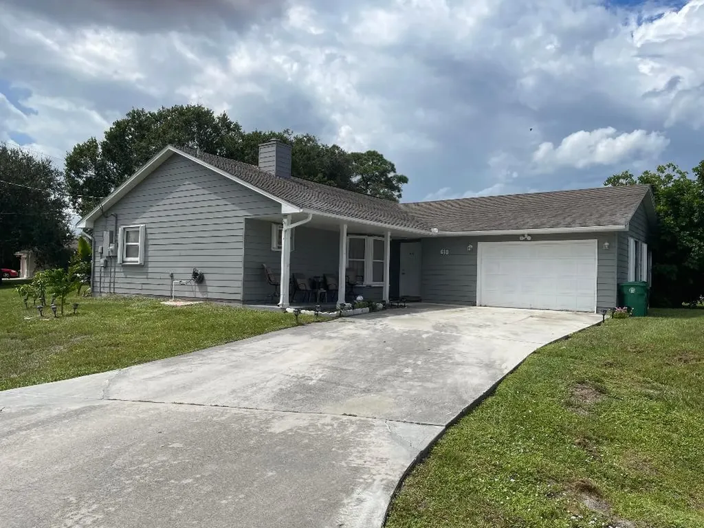 610 NE Emerson Street Port St Lucie FL 34983