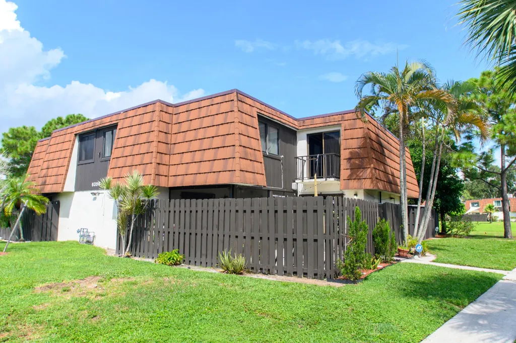 6350 Red Pine Lane Greenacres FL 33415