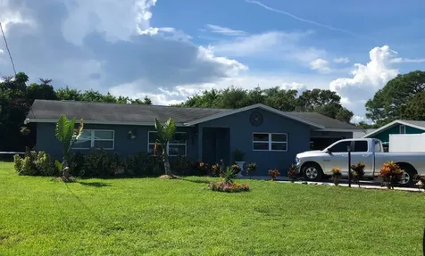 2733 Navajo Avenue Fort Pierce FL 34946