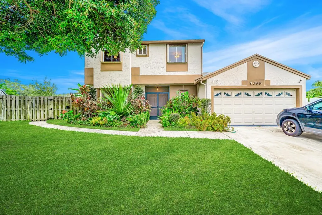 9855 Robins Nest Road Boca Raton FL 33496