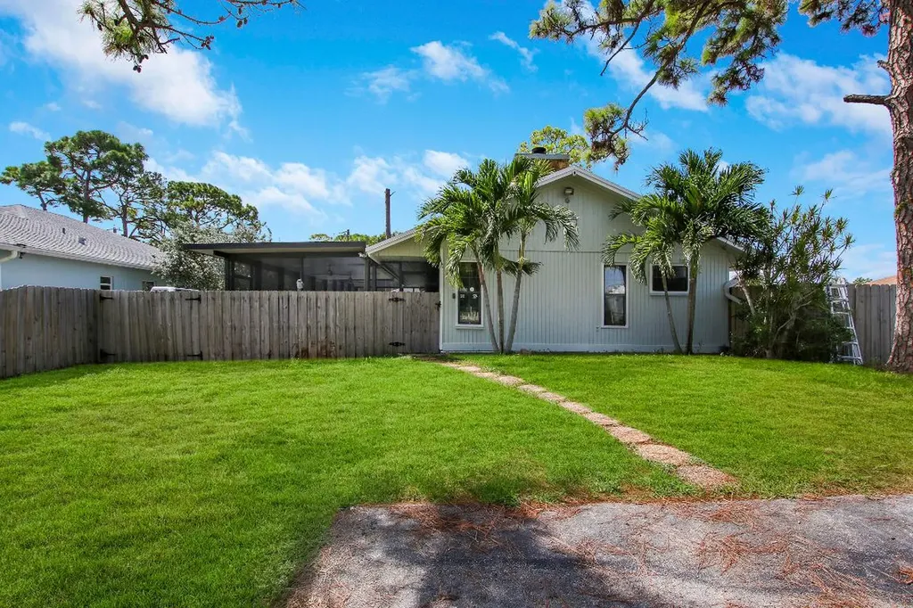5480 Palm Ridge Boulevard Delray Beach FL 33484
