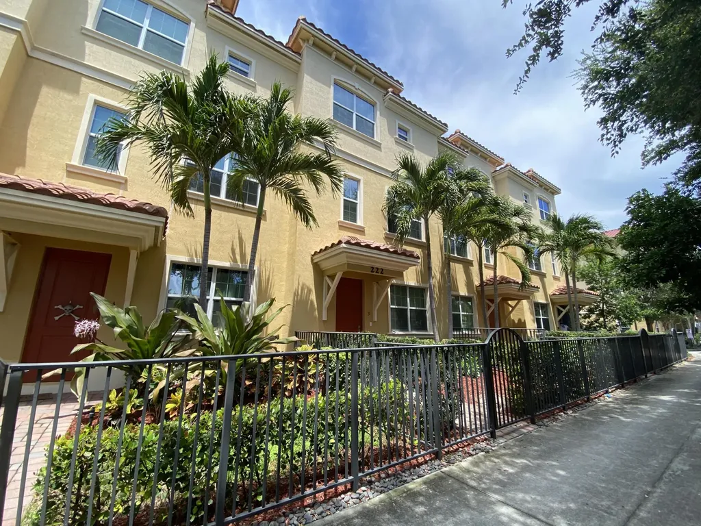 222 S Federal Highway Lake Worth Beach FL 33460