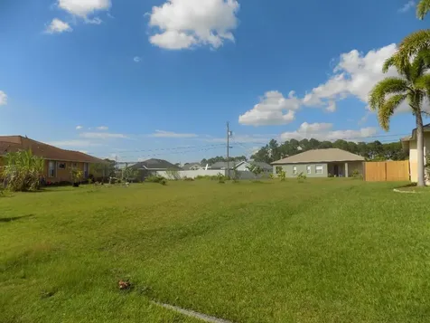 2396 SW Kent Circle Port St Lucie FL 34953