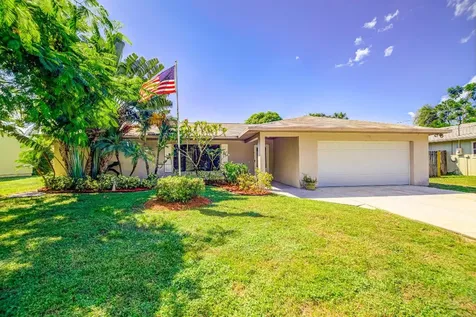 2552 SW Warwick Street Port St Lucie FL 34984