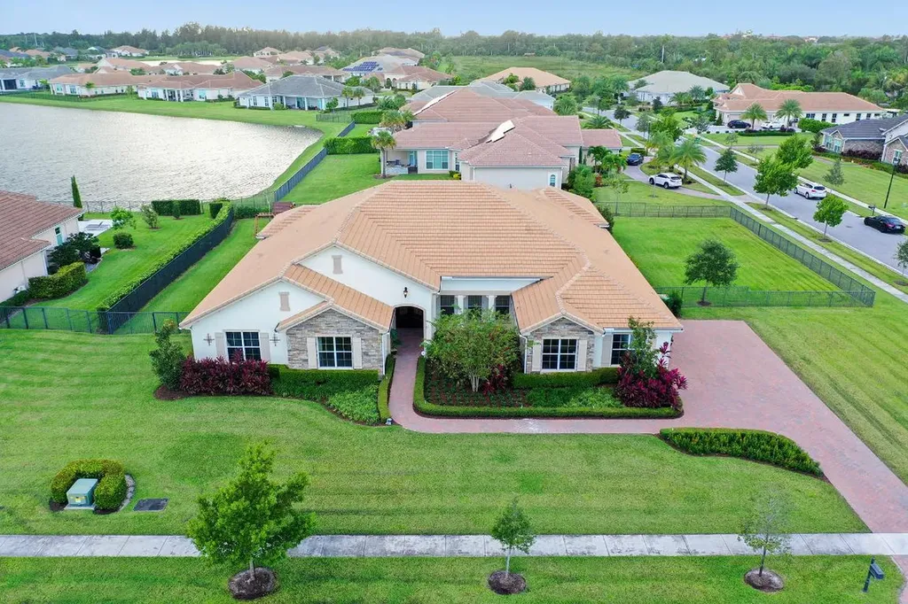 4855 E Sterling Ranch Circle Davie FL 33314