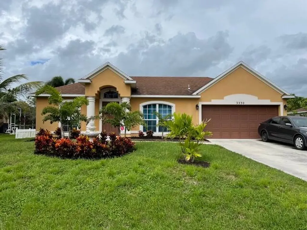 3330 SW Mundy Street Port St Lucie FL 34953