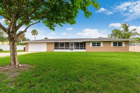 925 SE Osceola Street Stuart FL 34994