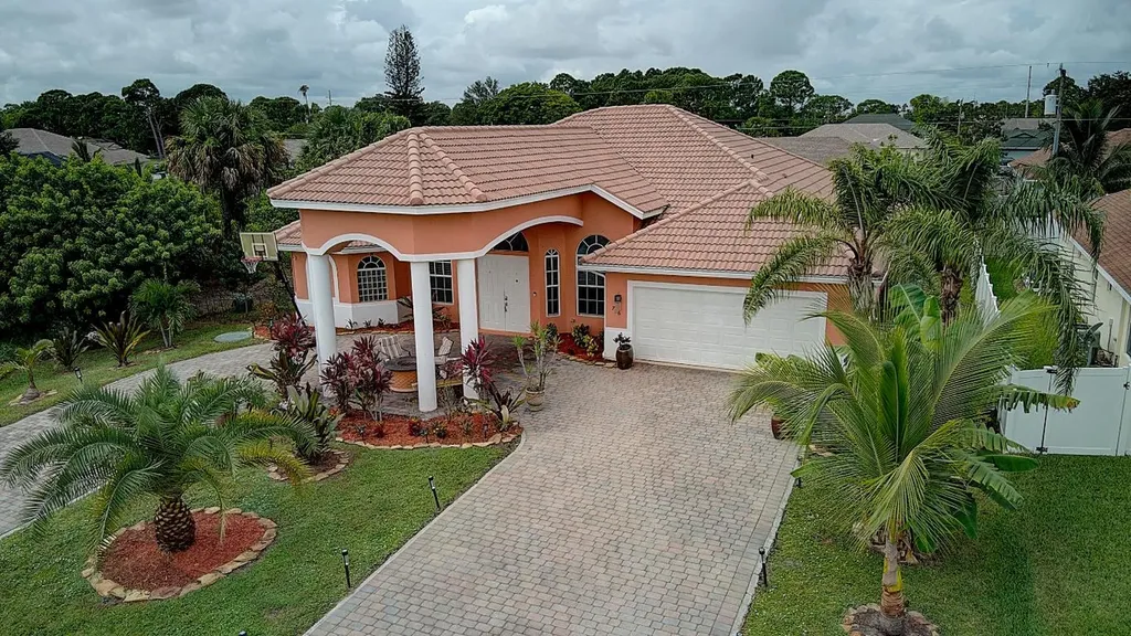 726 NW Orchid Street Port St Lucie FL 34983