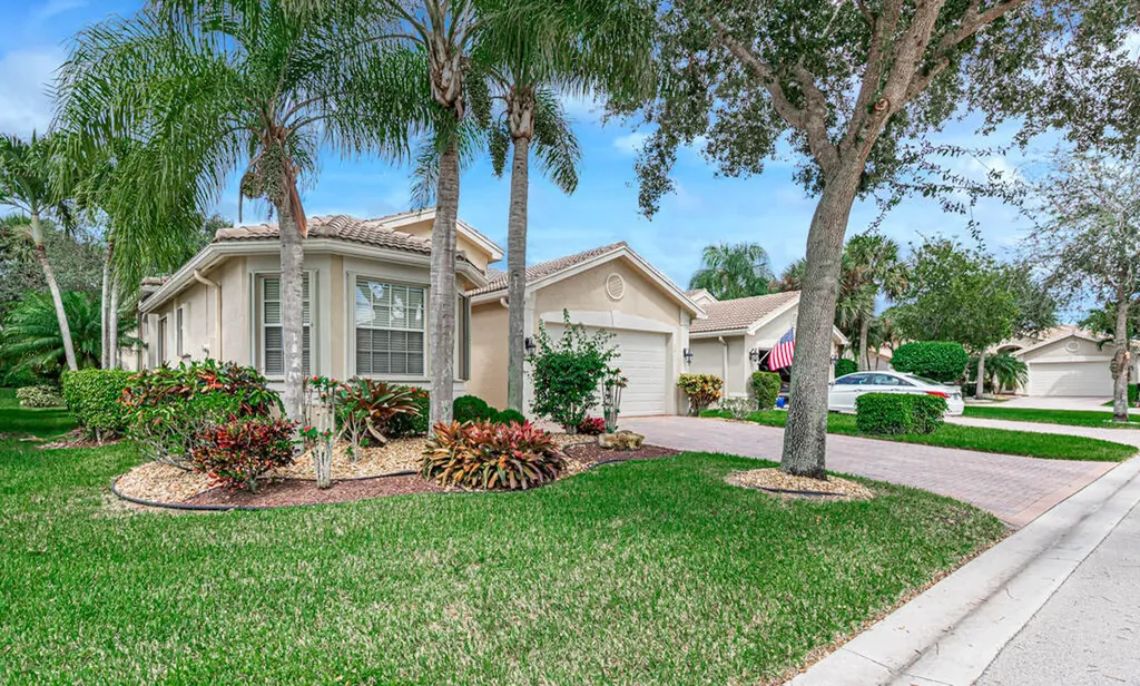 9811 Chantilly Point Lane Lake Worth FL 33467