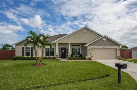 5863 NW Poe Court Port St Lucie FL 34986