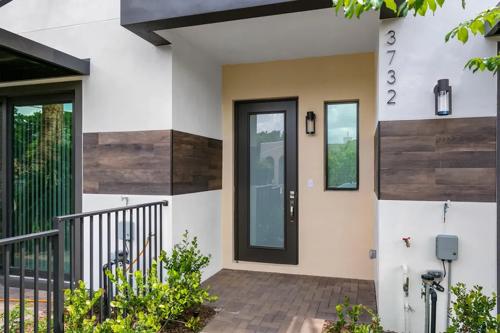 3732 Lambert Avenue West Palm Beach FL 33405