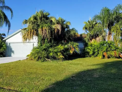 2418 SE Camarin Street Port St Lucie FL 34952