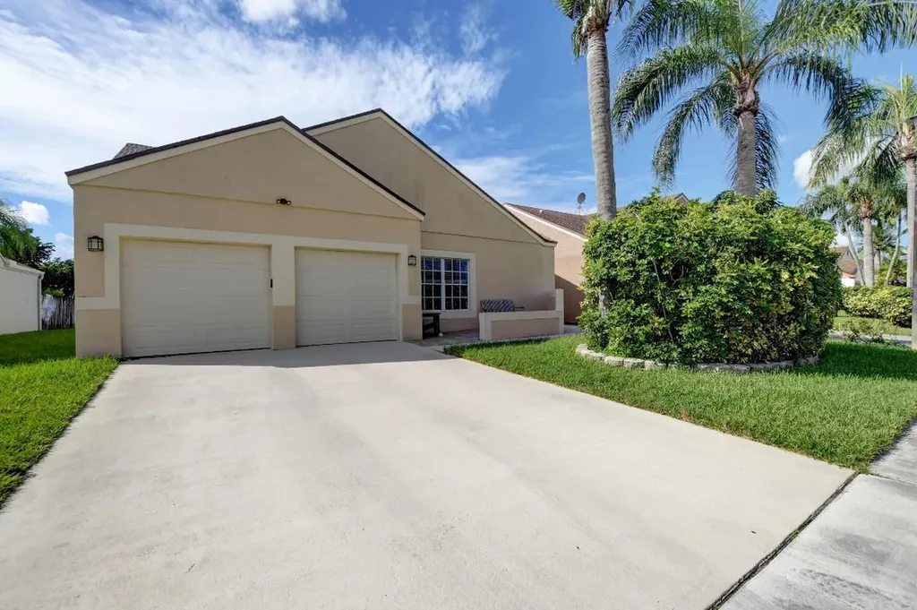 8558 Floralwood Drive Boca Raton FL 33433