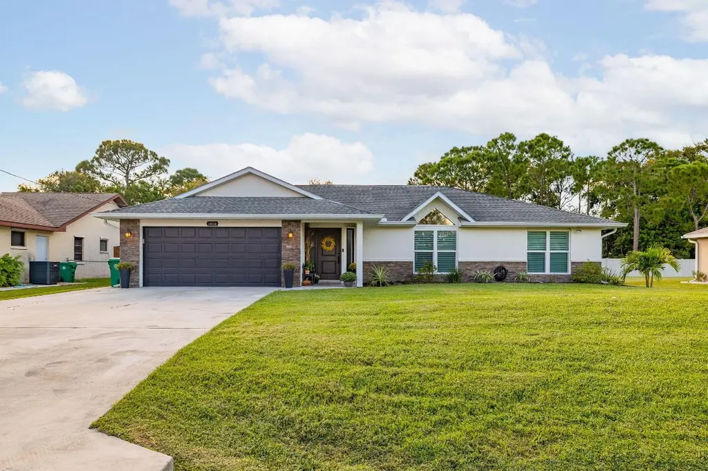 1418 SW Broadview Street Port St Lucie FL 34983