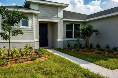 1049 SW London Lane Port St Lucie FL 34953
