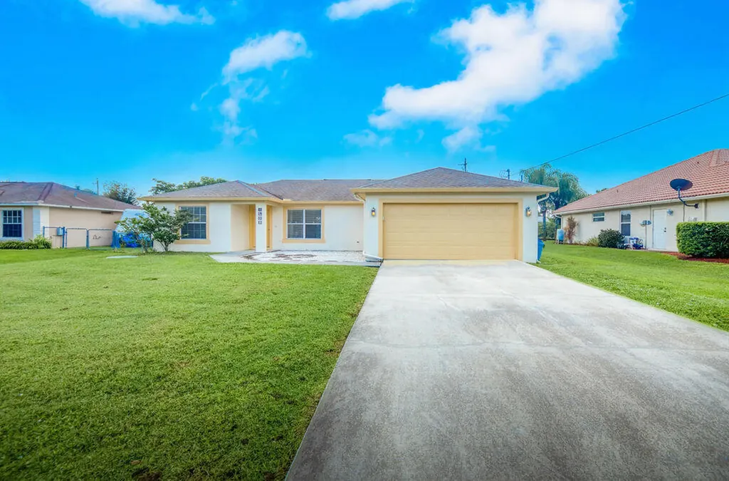 1608 SW Cefalu Circle Port St Lucie FL 34953