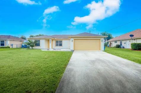 1608 SW Cefalu Circle Port St Lucie FL 34953
