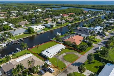 8417 SE Coconut Street Hobe Sound FL 33455