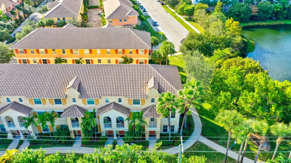 1588 Via Alferi Boynton Beach FL 33426