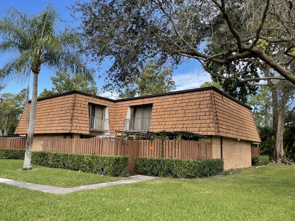 3020 30th Lane Greenacres FL 33463