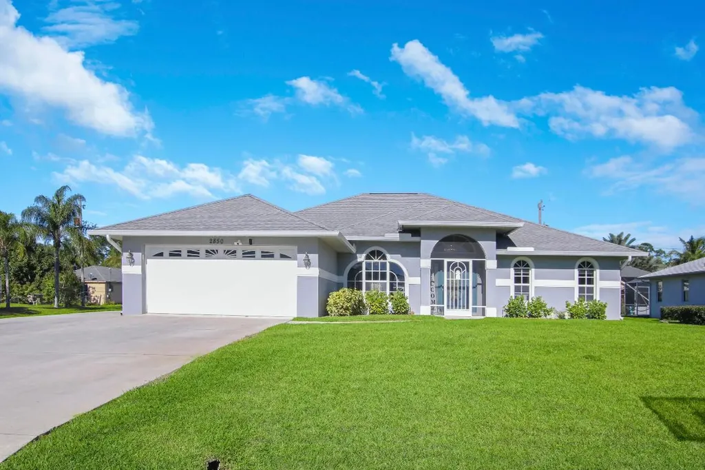 2850 SE Pace Drive Port St Lucie FL 34984