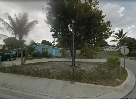 2301 NE 3rd Street Boynton Beach FL 33435
