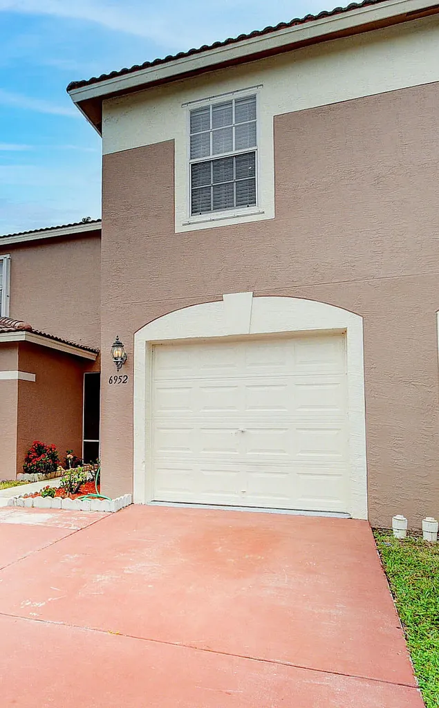 6952 Mill Brook Place Lake Worth FL 33463