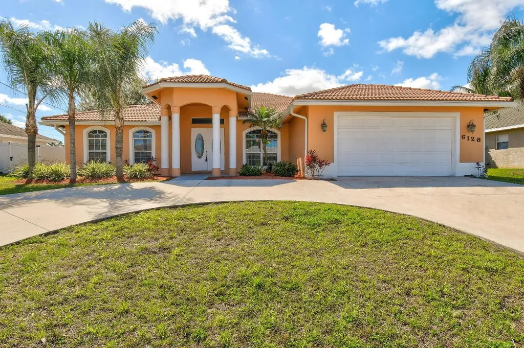 6128 NW Ginger Lane Port St Lucie FL 34986