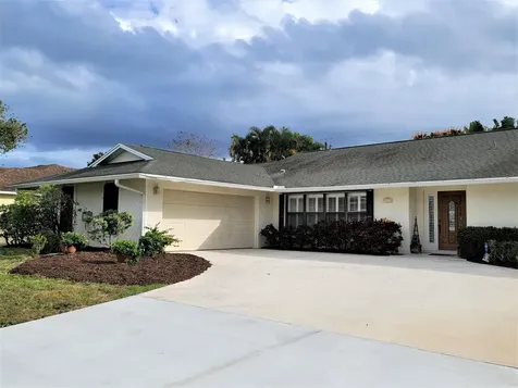 912 SE Candle Avenue Port St Lucie FL 34983