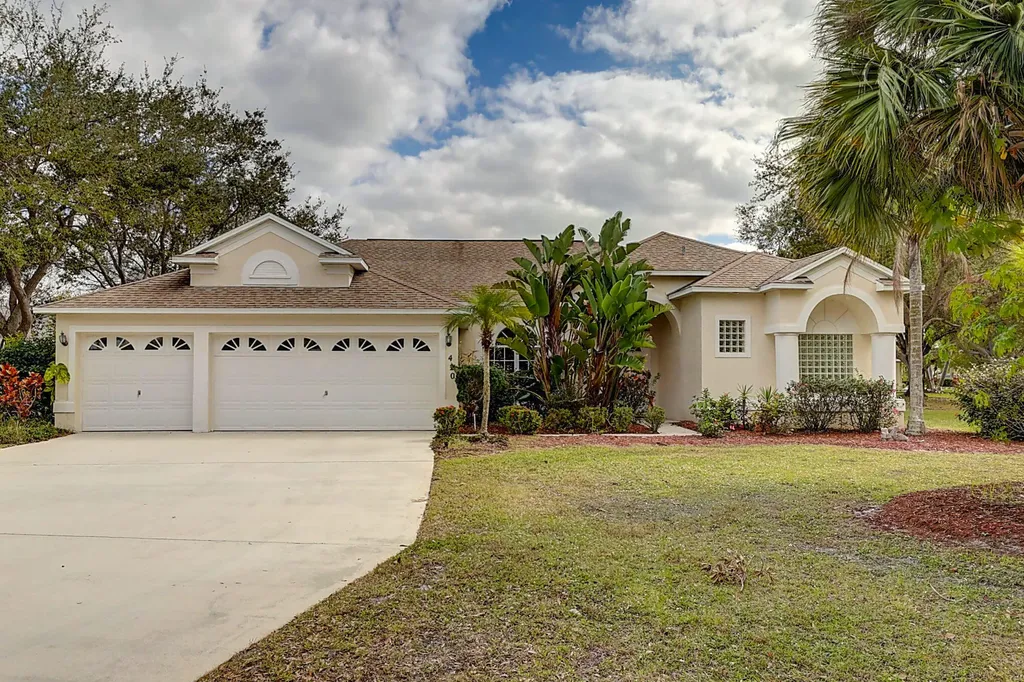 420 SW Sweetwater Trail Port St Lucie FL 34953