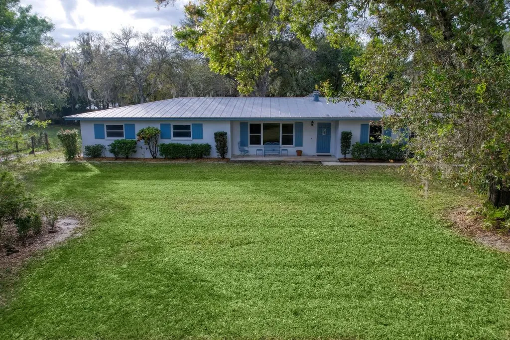 5417 Oleander Avenue Fort Pierce FL 34982