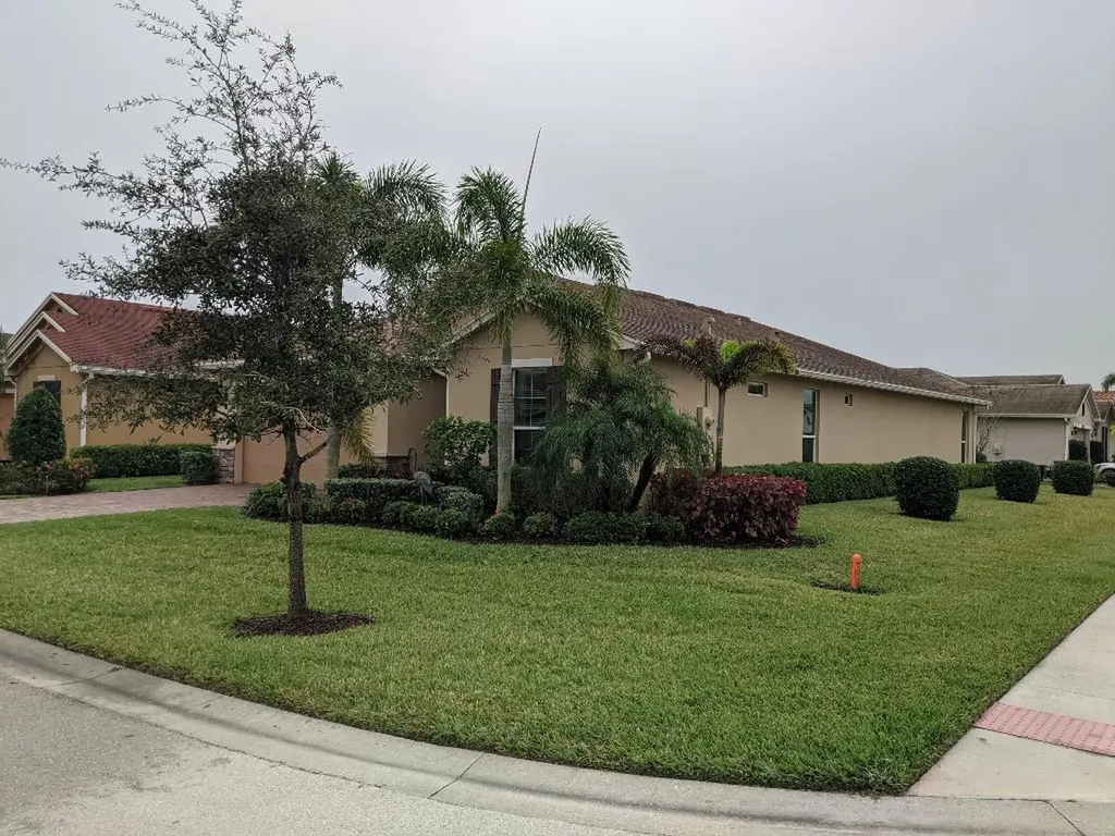 12551 SW Silverwood Avenue Port St Lucie FL 34987