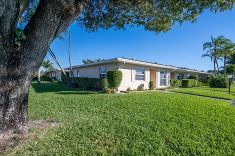 8957 Warwick Drive Boca Raton FL 33433