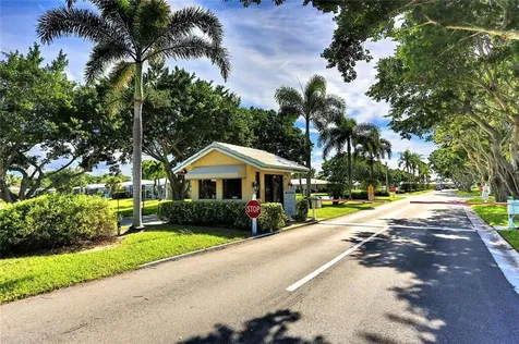 8957 Warwick Drive Boca Raton FL 33433